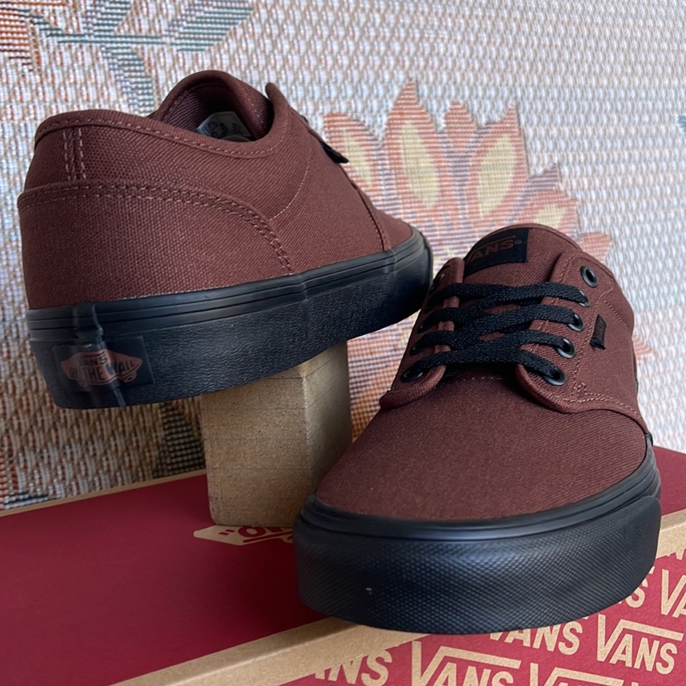 Vans WMNS Atwood
Mixed Canvas Root Beer
VN0A327LHCV
Sneakers - Picture 10 of 16